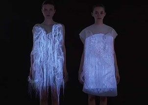 当需要隐形的时候希望有一款服装可以一叶障目而不足为外人见的服装