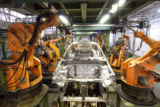 工业机器人招聘_让工业机器人逃出牢笼 ABB开发了更有亲和力的机器人